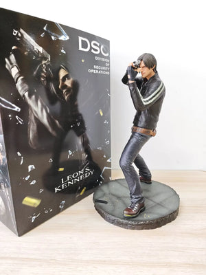 Kotobukiya Resident Evil Hunter Leon Figure (30 cm)