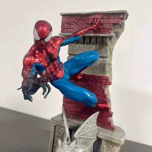DXG Metropolis Spider-Man Figure (29 cm)