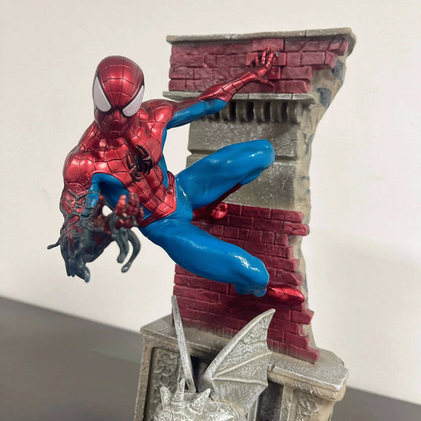 DXG Metropolis Spider-Man Figure (29 cm)
