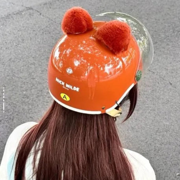 Nick Clever Fox Protection Helmet