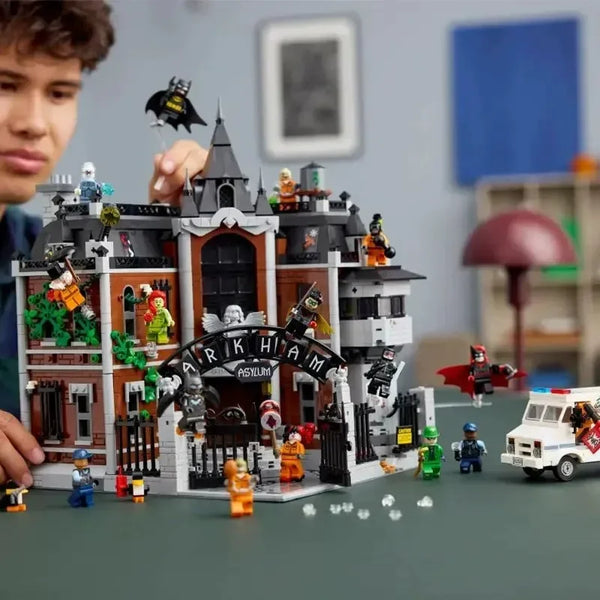 Arkham Asylum Building Blocks (2953 Pcs)