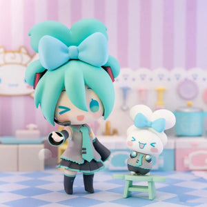 Hatsune Miku x Cinnamoroll Nendoroid Figurine