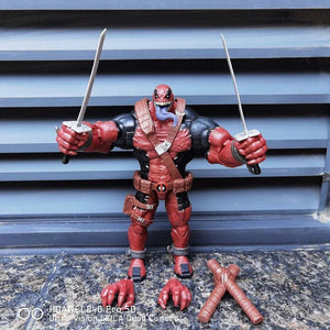 Venom as Deadpool Deluxe Figure (22 cm)