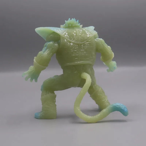 Dragon Ball Z Great Ape Vegeta Glow Figure (13 cm)