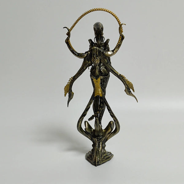 CERTOYS Zen Alien Statue (28 cm)