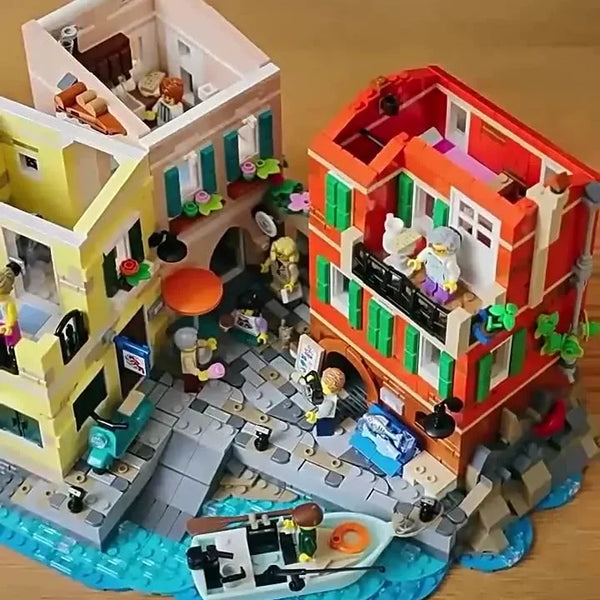 Ideas Italian Riveria Building Blocks (3251 Pcs)