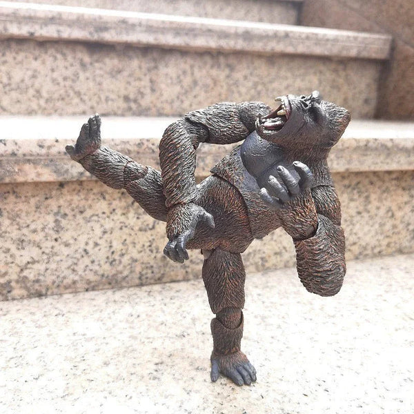 NECA King Kong with Axe Figure (20 cm)