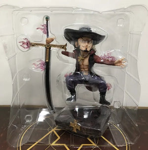 One Piece Dracule Mihawk Chibi Battle Figure