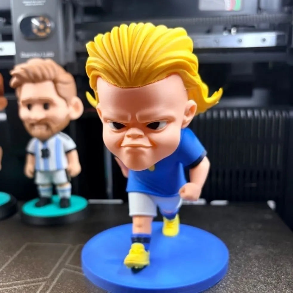 Erling Haaland Absolute Striker Desktop Figurine (15 cm)