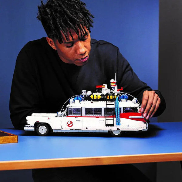 Ghostbusters ECTO-1 Collector’s Blocks (2,352 Pcs)