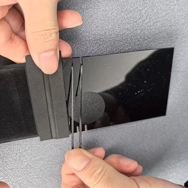 Quantum Magical Flick Wallet Illusion