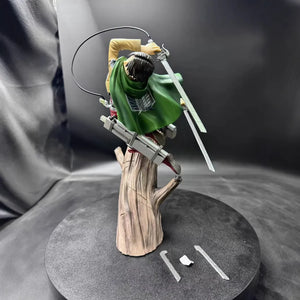 Tree Jump Levi Ackerman Figure (28 cm)