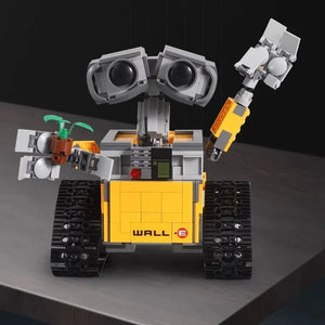 Wall-E Masterpiece Building Blocks (687 Pcs)