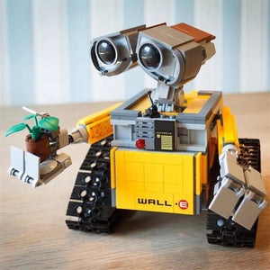 Wall-E Masterpiece Building Blocks (687 Pcs)