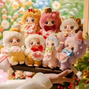 Liila Lucky Cat Blind Box