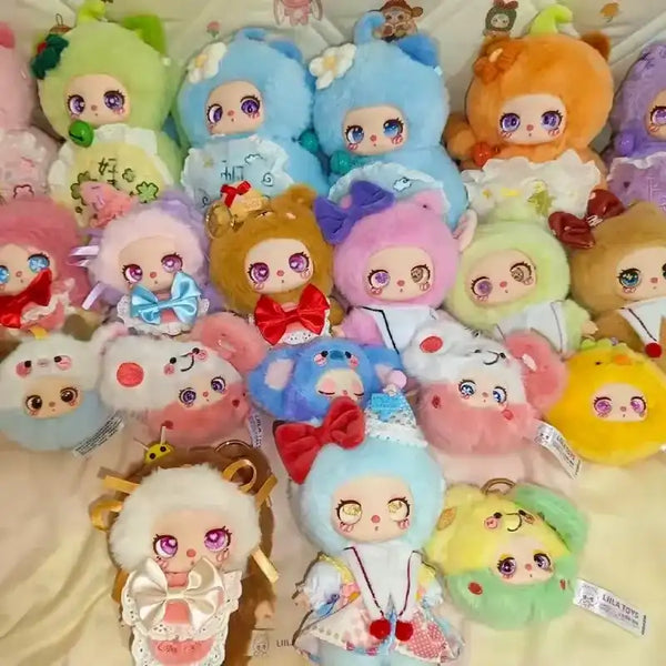 Liila Lucky Cat Blind Box