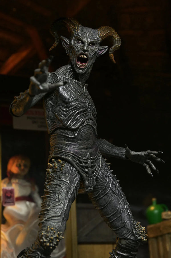 NECA The Conjuring Universe Valak Malthus Demon Figure (18 cm)