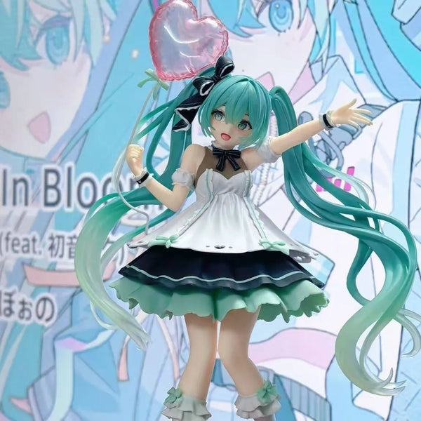 Hatsune Miku Birthday Party Ver. Figurine (20 cm)