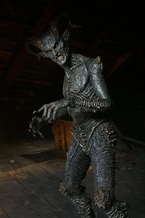NECA The Conjuring Universe Valak Malthus Demon Figure (18 cm)