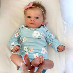 Velvet Cuddle Reborn Baby Silicon Doll (55 cm)