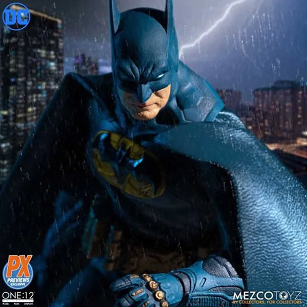 Mezco Supreme Knight Batman Premium Figure (17 cm)