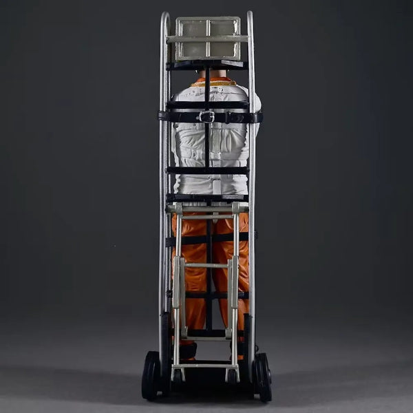 NECA Hannibal Prison Transport Deluxe Figurine (20 cm)