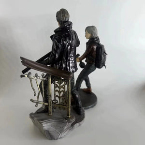 Resident Evil Leon and Grace Tactical Survivor Figure (21 cm)