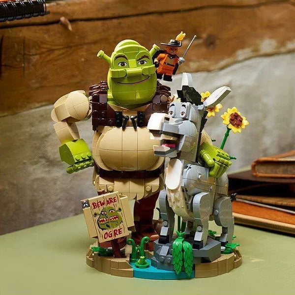 Shrek Swamp Trio Building Blocks (1403 Pcs)