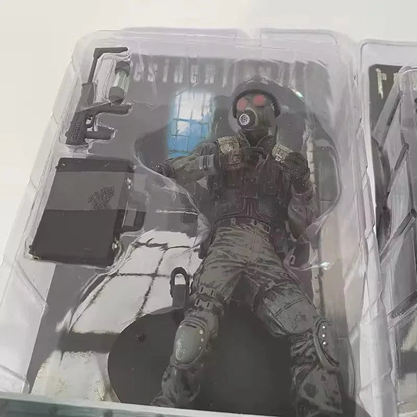 NECA Resident Evil Hunk & Zombie Figurines (16 cm)