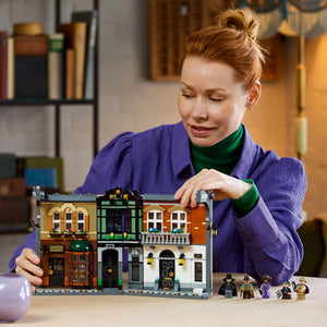 Ideas Sherlock Holmes Book Nook Kit Building Blocks (1359 Pcs)