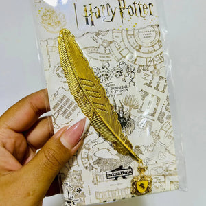 Hogwarts Academia Golden Feather Bookmark