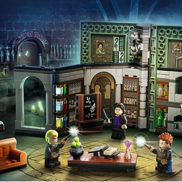 Hogwarts Potions Class Building Blocks (271 Pcs)