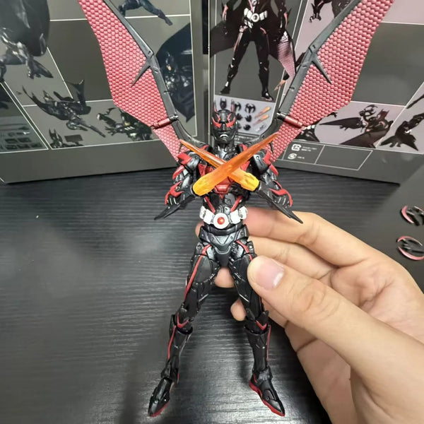 Amazing Yamaguchi Batman Beyond Figure (16 cm)