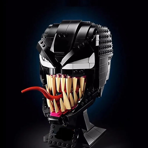 Superhero Helmet Building Blocks