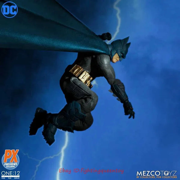 Mezco Supreme Knight Batman Premium Figure (17 cm)