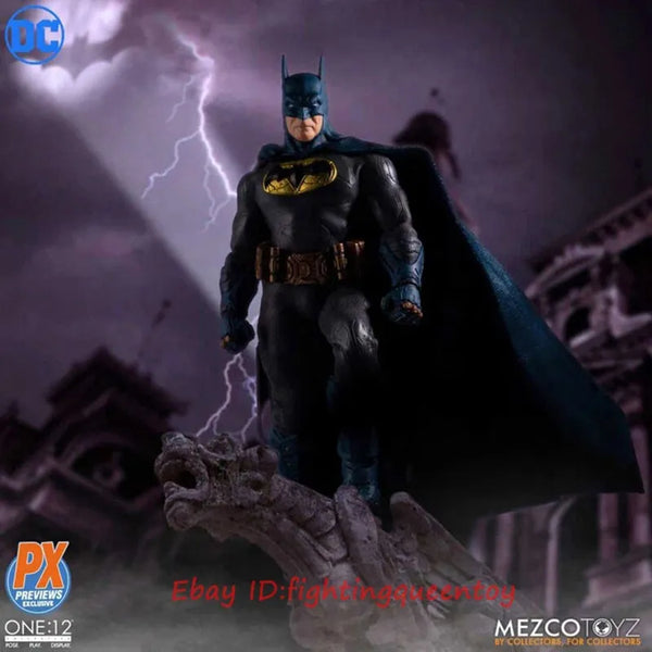 Mezco Supreme Knight Batman Premium Figure (17 cm)