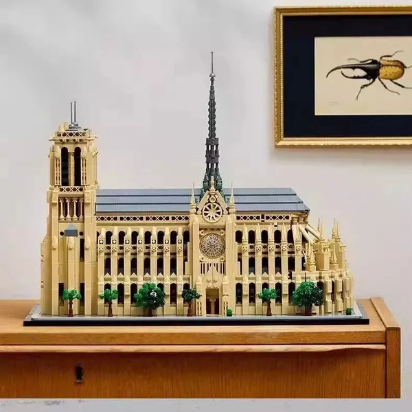 Notre-Dame de Paris Architecture Building Blocks (4383 Pcs)