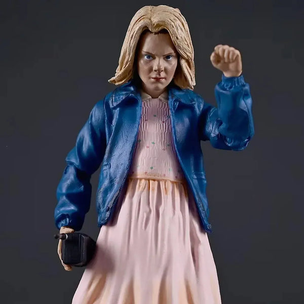 Stranger Things Eleven Retro Articulated Figurine (15 cm)