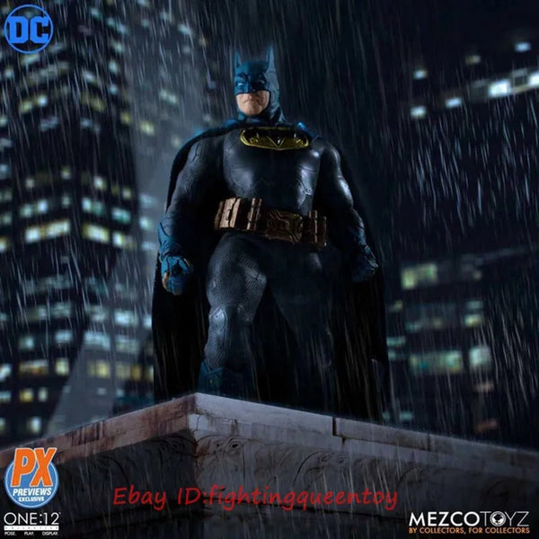Mezco Supreme Knight Batman Premium Figure (17 cm)
