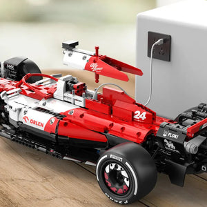 Rastar Alfa Romeo F1 ORLEN C42 1:8 Assembly Model Kit