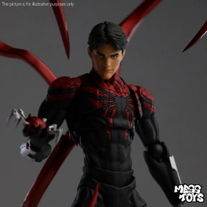 Mess Toys Ultimate Spiderman Figurine (16 cm)