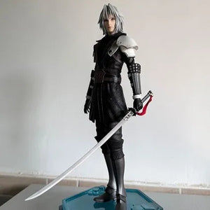 Final Fantasy VII Young Hero Sephiroth Figurine (32 cm)