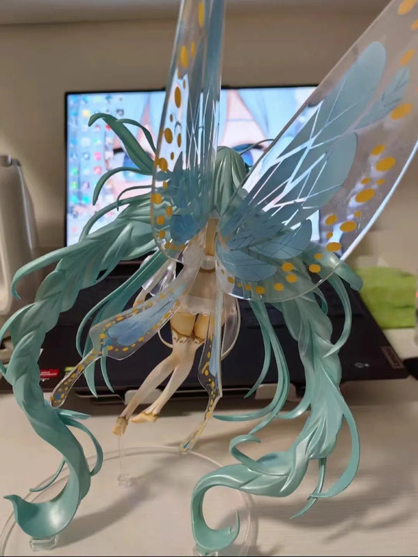 Hobbybeat Hatsune Miku Futuristic Butterfly Figure (35 cm)