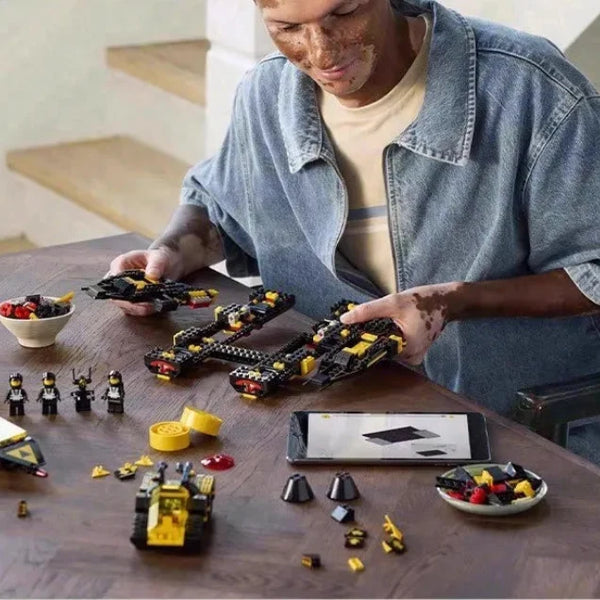 Icons Blacktron Renegade Building Blocks (1151 Pcs)