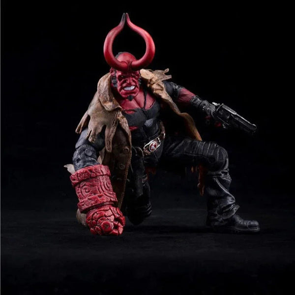 Hellboy Trenchcoat Style Action Figure (18 cm)