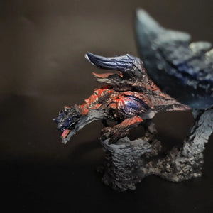 Monster Hunter Dinovalde Scorching Blade Figurine