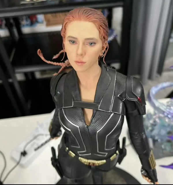 Black Widow 1:6 Scale VIP Edition Figurine