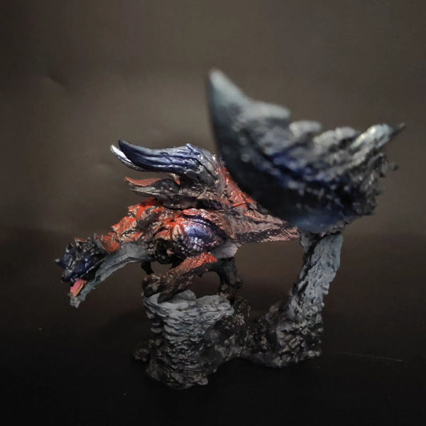 Monster Hunter Dinovalde Scorching Blade Figurine