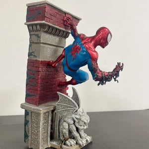 DXG Metropolis Spider-Man Figure (29 cm)