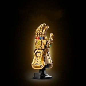 Thanos Infinity Gauntlet Building Blocks (590 Pcs)